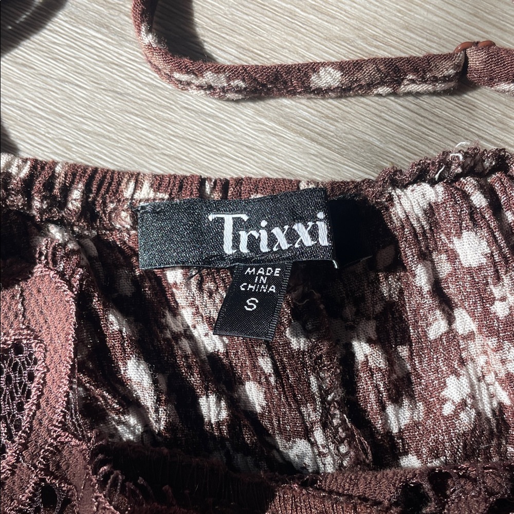Trixxi Brown Lace Floral Dress - Picture 4 of 6
